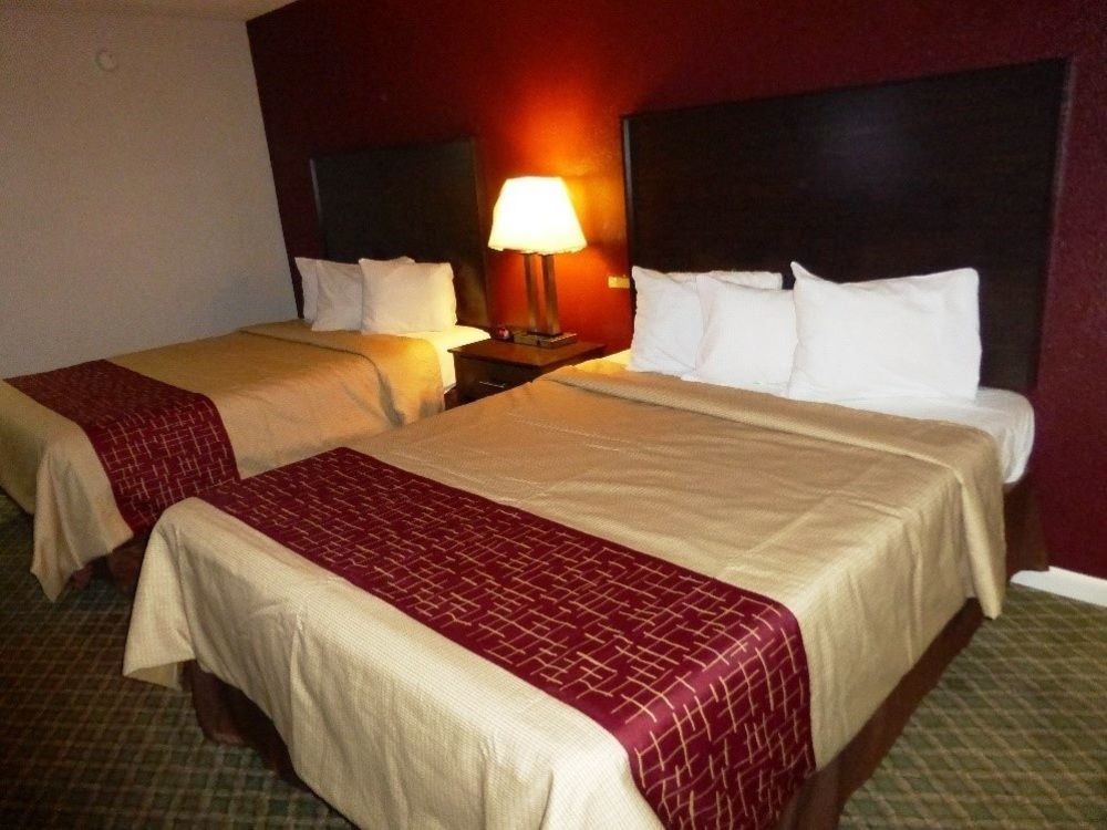 Red Roof Inn Sylacauga Exterior photo